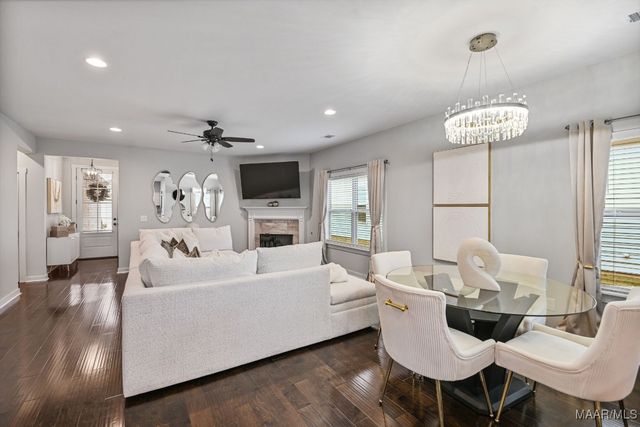 271 Hedgefield Drive, Prattville, AL 36066