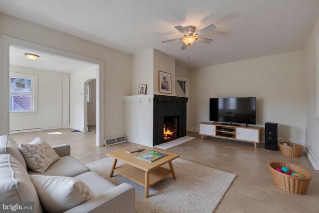 125 ROBBINS AVE, Ewing, NJ 08638