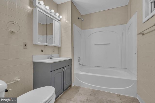 125 ROBBINS AVE, Ewing, NJ 08638