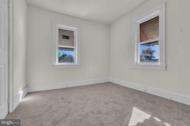 125 ROBBINS AVE, Ewing, NJ 08638