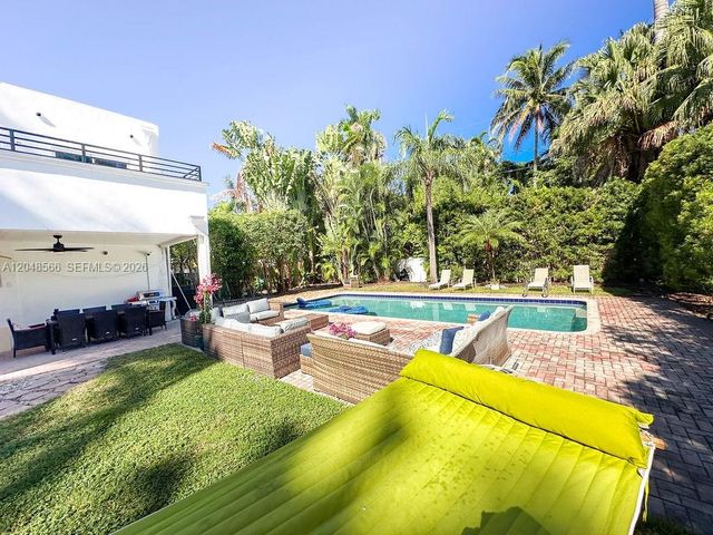 1255 Jackson St, Hollywood, FL 33019