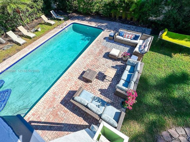 1255 Jackson St, Hollywood, FL 33019