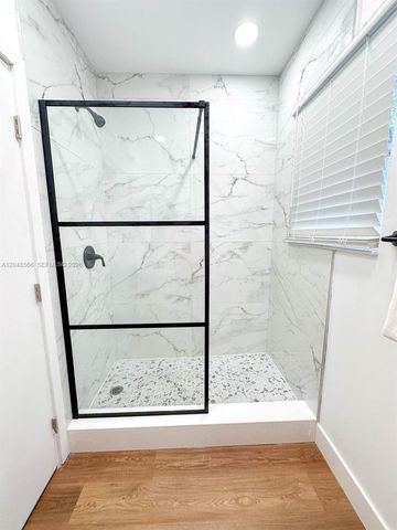 1255 Jackson St, Hollywood, FL 33019