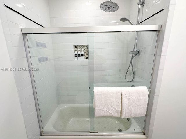 1255 Jackson St, Hollywood, FL 33019