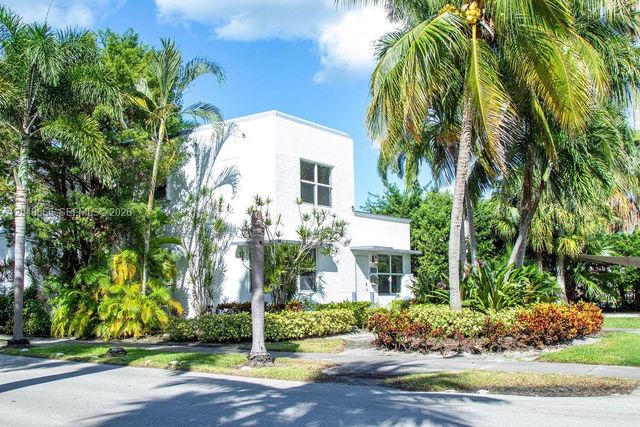 1255 Jackson St, Hollywood, FL 33019