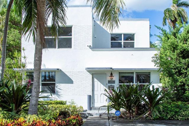 1255 Jackson St, Hollywood, FL 33019