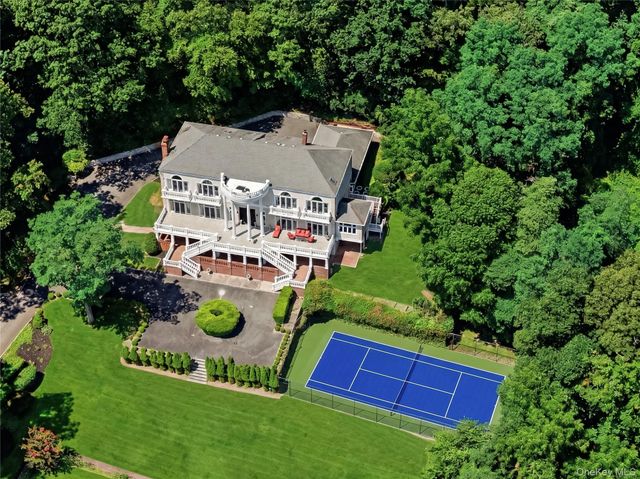 1007 W Shore Road, Mill Neck, NY 11765