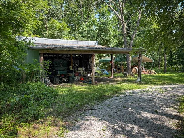 24604 E 327th Street, Harrisonville, MO 64701