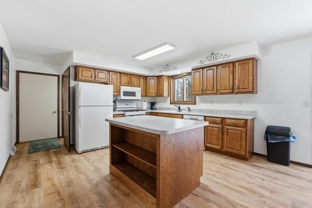 1756 JAYNES ROAD, Kronenwetter, WI 54455