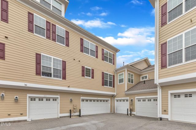 9211 Calabria Drive 104, Raleigh, NC 27617