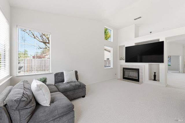 51 Regatta Way, Napa, CA 94559