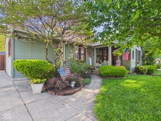 318 Vasbinder Drive, Chesterfield, IN 46017
