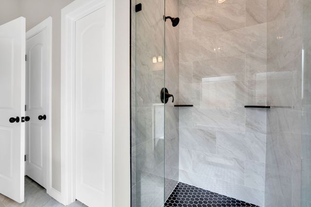 340 E Marshall Court, Palmer, TX 75152