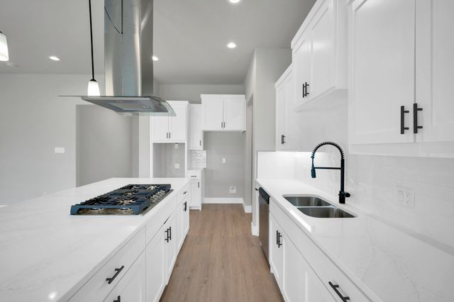 340 E Marshall Court, Palmer, TX 75152