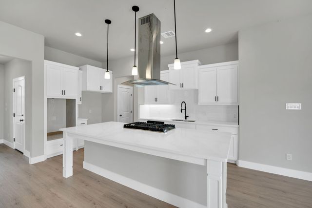 340 E Marshall Court, Palmer, TX 75152