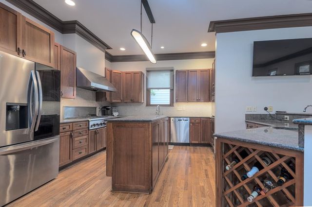 1020 ISLAND PARK DR, Memphis, TN 38103