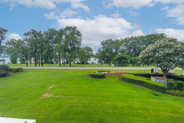 1020 ISLAND PARK DR, Memphis, TN 38103