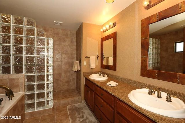 36601 N Mule Train Road 13D, Carefree, AZ 85377