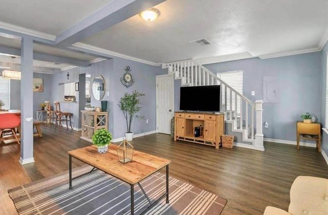 3905 Avenue L, Galveston, TX 77550