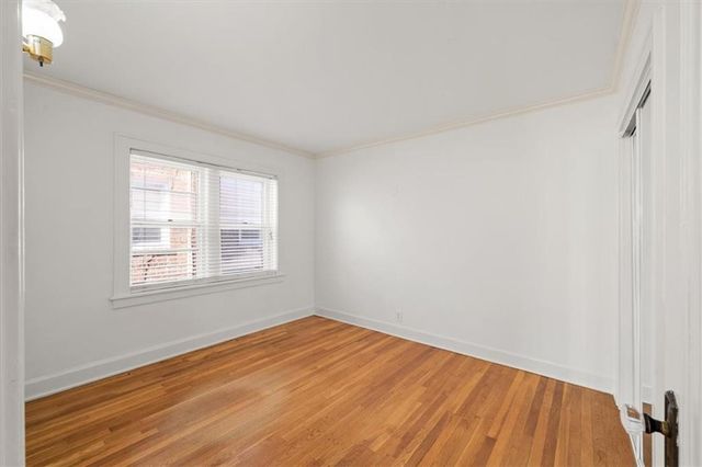 311 E 43rd Street 3W, Kansas City, MO 64111