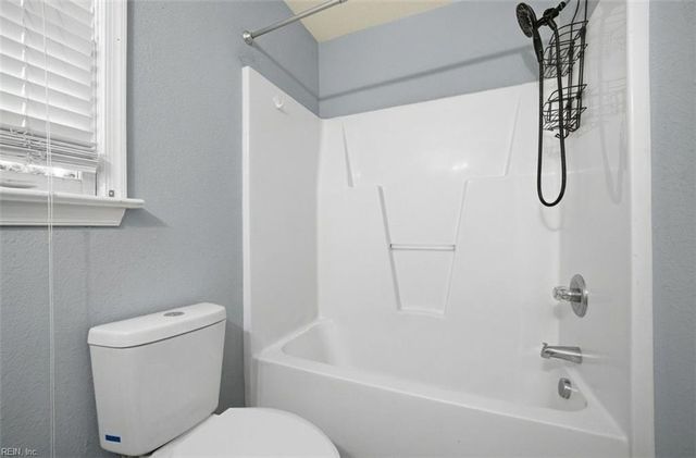 1914 County ST, Portsmouth, VA 23704