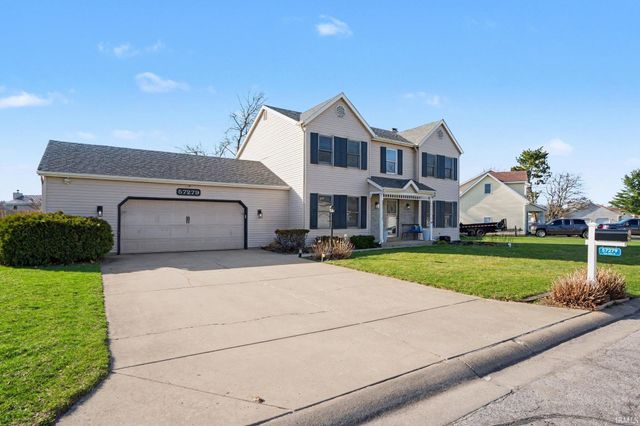57279 Pine View Drive, South Bend, IN 46619