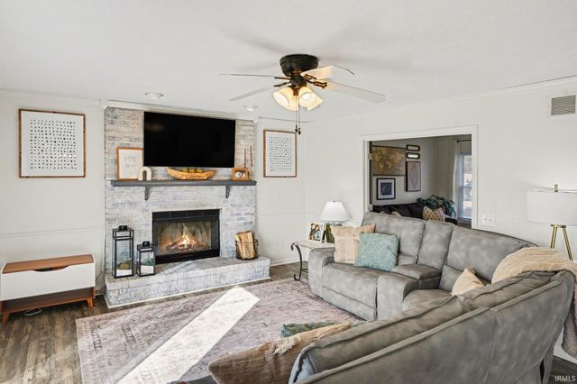 57279 Pine View Drive, South Bend, IN 46619