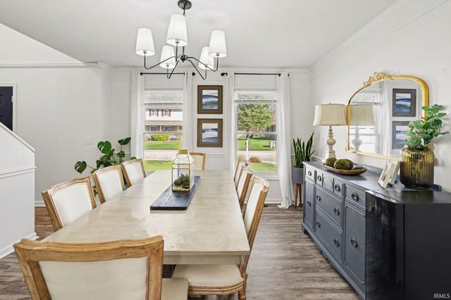 57279 Pine View Drive, South Bend, IN 46619