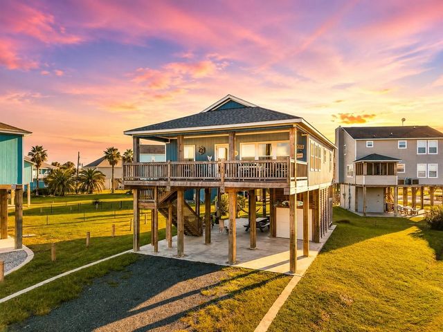 3260 Hidden Gold, Crystal Beach, TX 77650