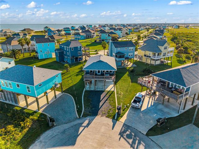 3260 Hidden Gold, Crystal Beach, TX 77650