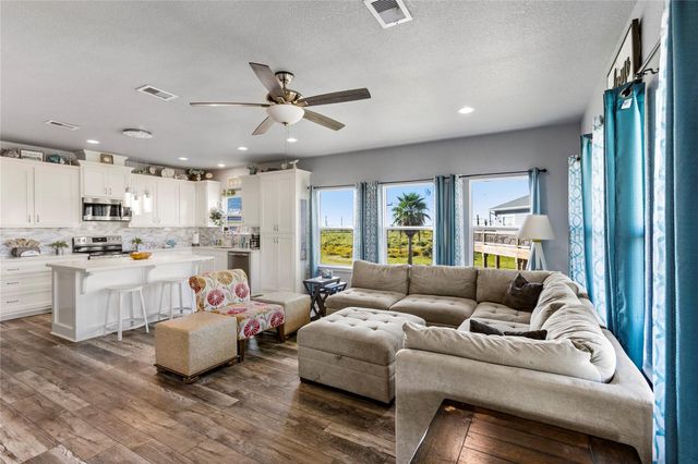 3260 Hidden Gold, Crystal Beach, TX 77650