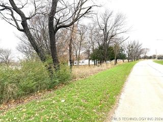 12700 S Andy Payne Circle, Claremore, OK 74017