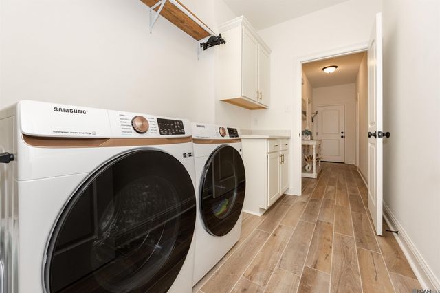 17208 Tidewater Ln, Baton Rouge, LA 70810