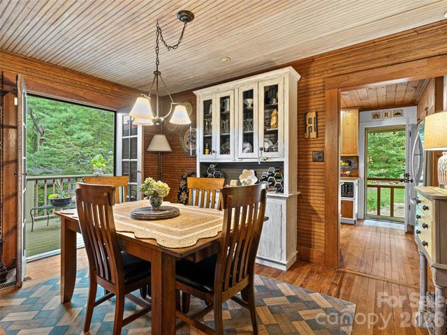 85 Chestnut Hill Road, Gerton, NC 28735
