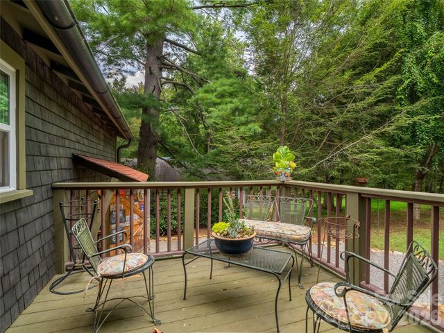 85 Chestnut Hill Road, Gerton, NC 28735