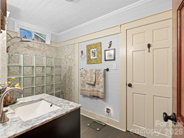 85 Chestnut Hill Road, Gerton, NC 28735