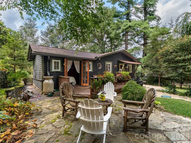 85 Chestnut Hill Road, Gerton, NC 28735