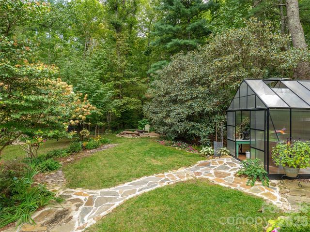 85 Chestnut Hill Road, Gerton, NC 28735