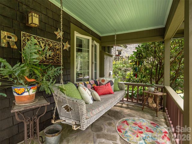 85 Chestnut Hill Road, Gerton, NC 28735