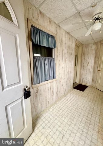 32 W BEREA ST, Summit Hill, PA 18250