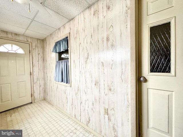 32 W BEREA ST, Summit Hill, PA 18250