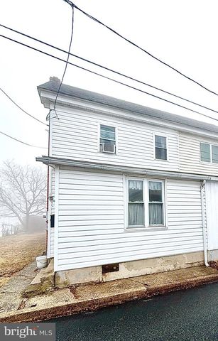 32 W BEREA ST, Summit Hill, PA 18250