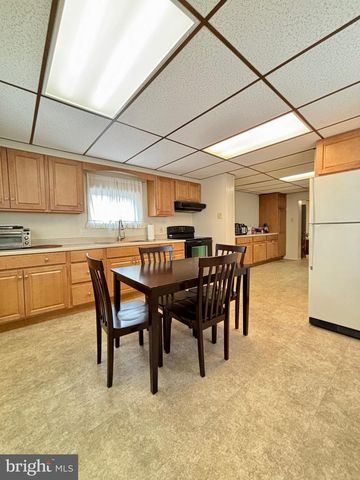 32 W BEREA ST, Summit Hill, PA 18250