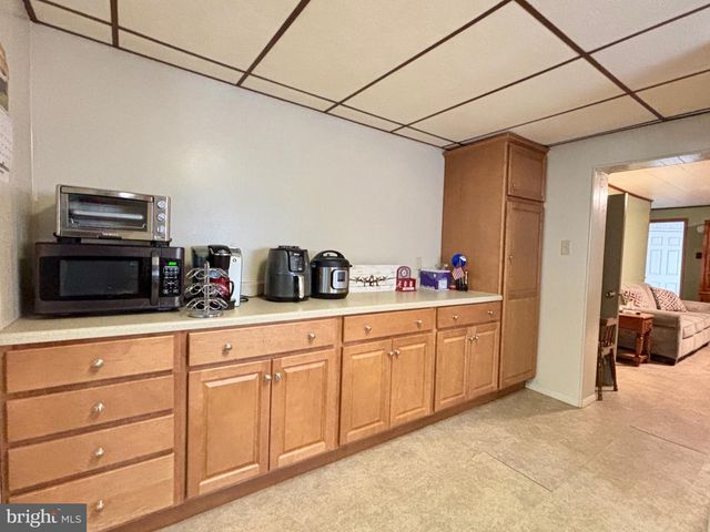 32 W BEREA ST, Summit Hill, PA 18250