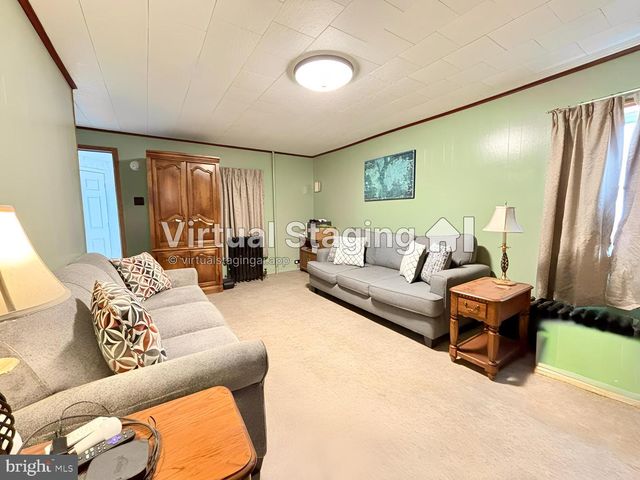 32 W BEREA ST, Summit Hill, PA 18250