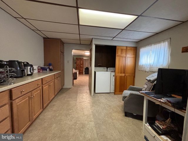 32 W BEREA ST, Summit Hill, PA 18250