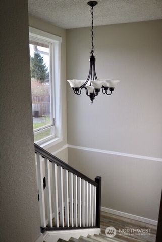 921 11th Avenue NW, Puyallup, WA 98371