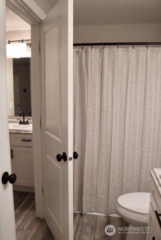 921 11th Avenue NW, Puyallup, WA 98371