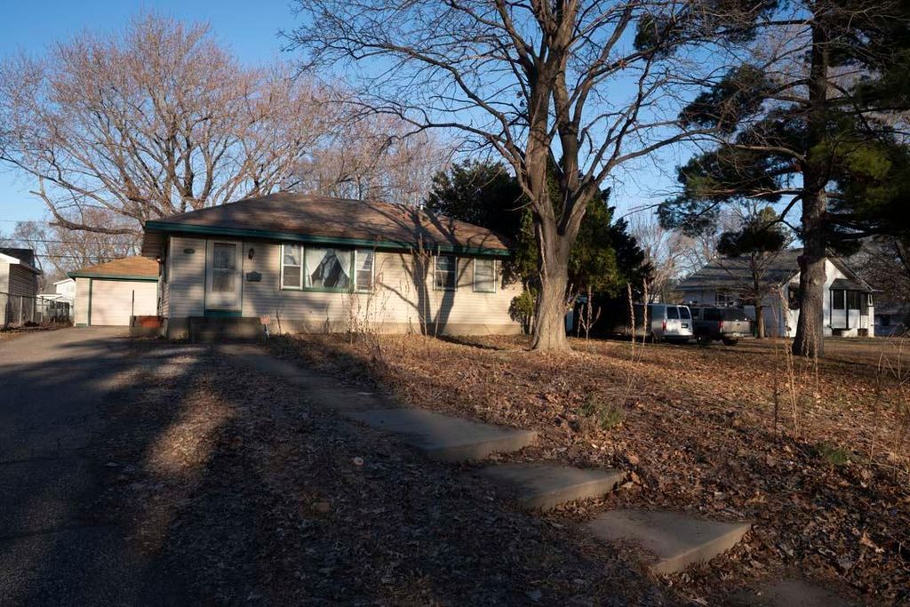 5453 N 4th Street, Brooklyn Center, MN 55430