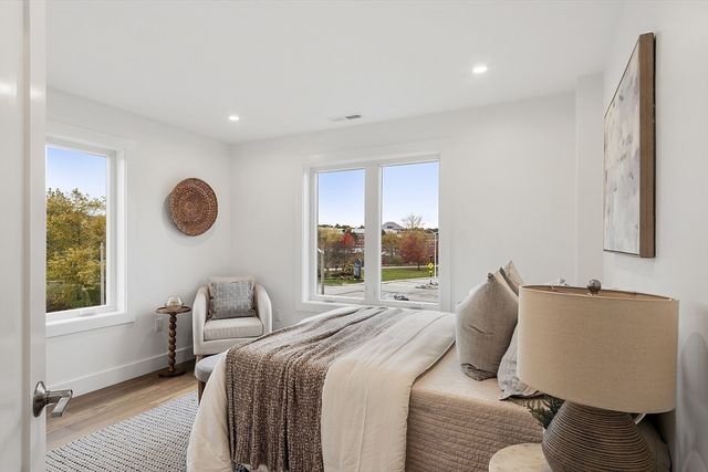 225 Middlesex Turnpike 107, Burlington, MA 01803